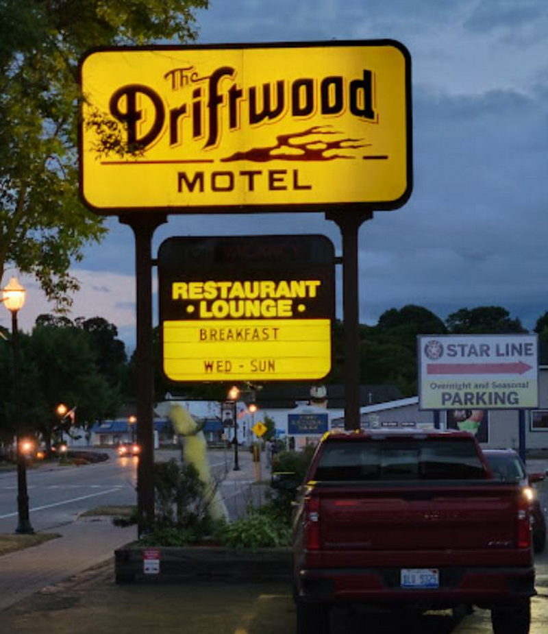 Driftwood Motel (Dannys Motel) - From Website